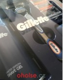 *VÝPRODEJ* DÁRKOVÁ SADA GILLETTE FUSION5 pro muže - holicí strojek, 4 žiletky Fusion5, gel a speciální stojánek